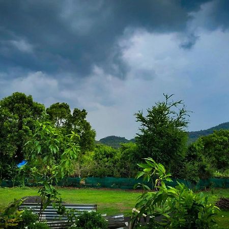 Chaitanya Farms Karjat Kültér fotó